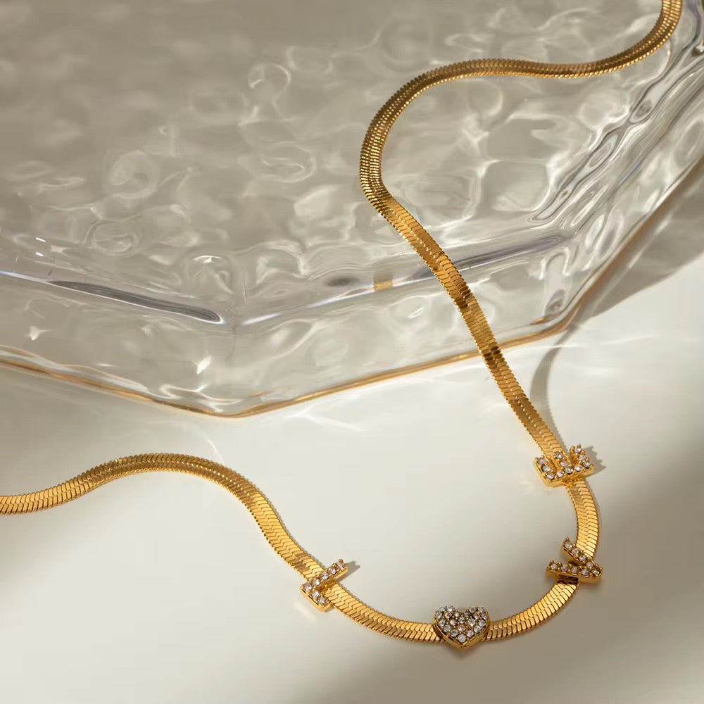 Collar a la base Love