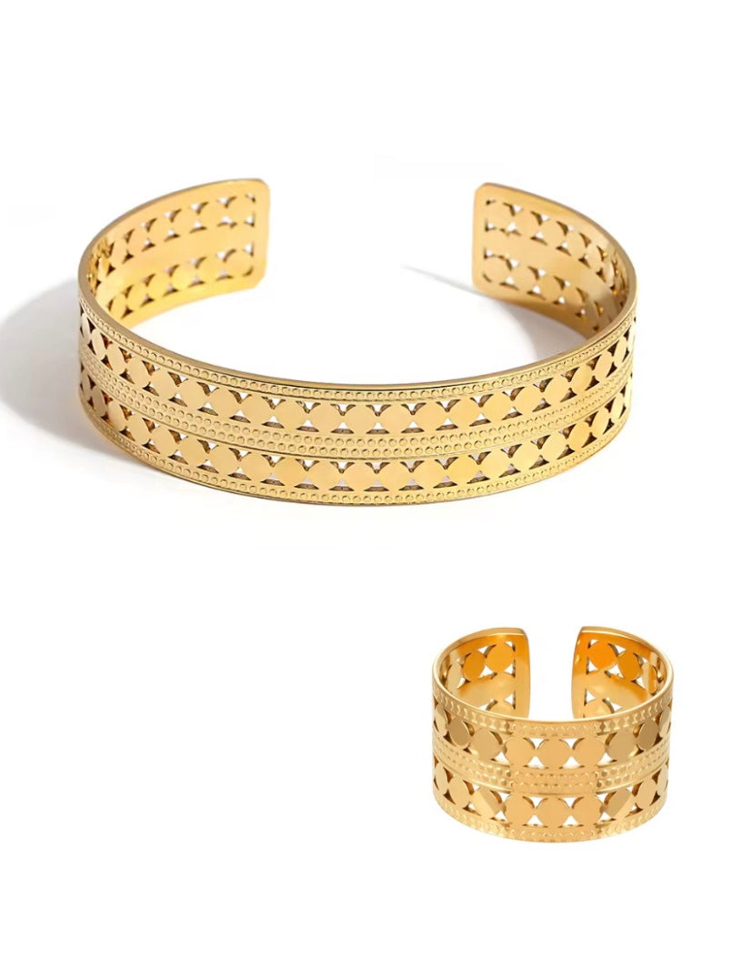 brazalete y anillo ajustables