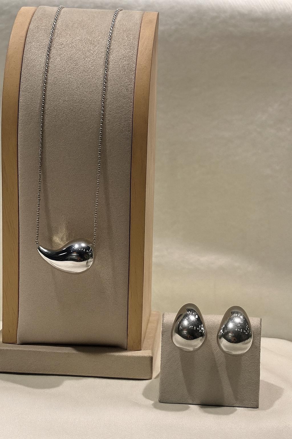 Colgante y caravanas Gota