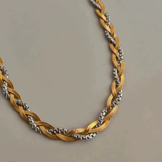 Collar trenzado combinado