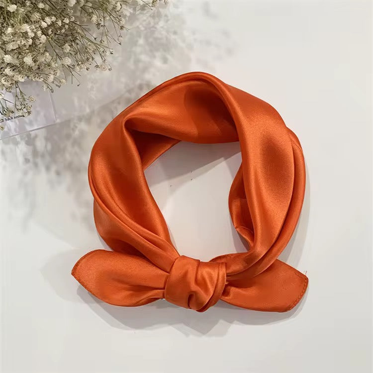 Pañuelo satén lisos 70x70