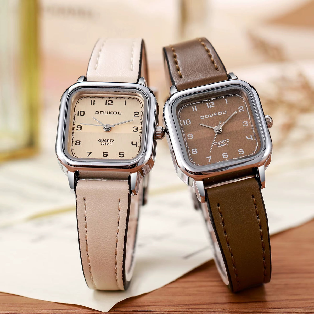 Reloj cuerina cuadrado