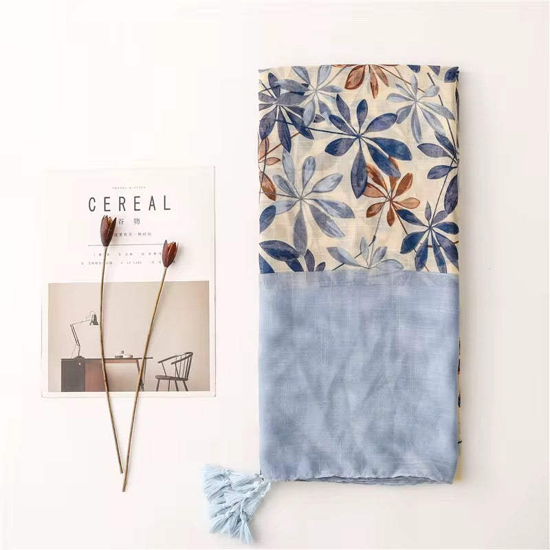 Pashmina celeste con flores