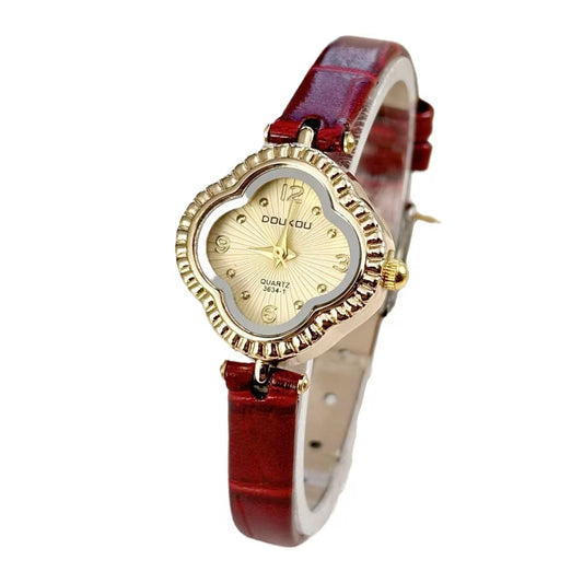 Reloj Trebol malla cuerina