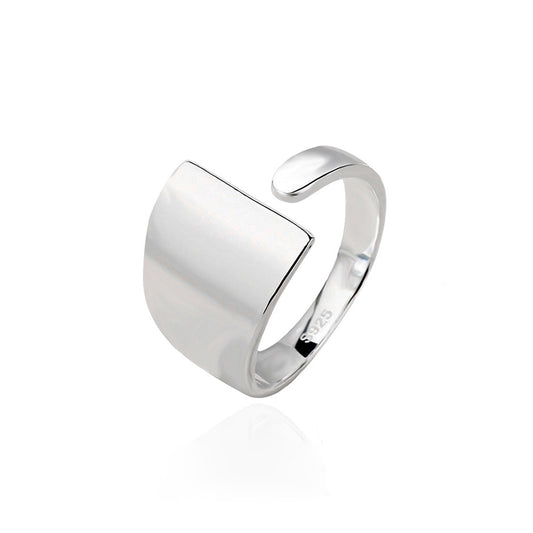 Anillo Lia